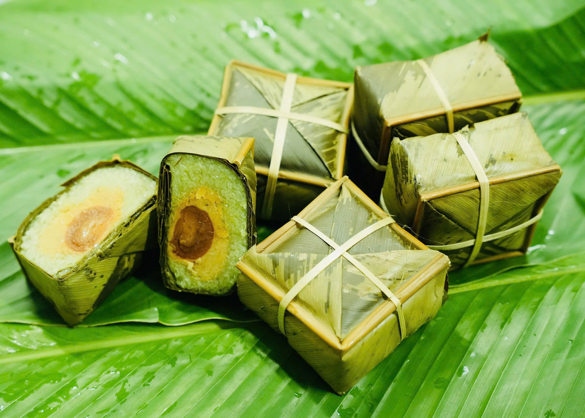 Bánh Chưng Nhân Trứng Muối Đậu Xanh Trường Xuân